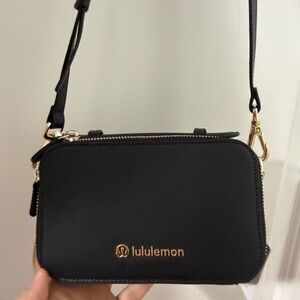 lululemon athletica Black alternative crossbody Gold Hardware NWT